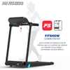 Vrouw die loopt op de PH Fitness Loopband Endurance en is gesynchroniseerd met de FitShow app